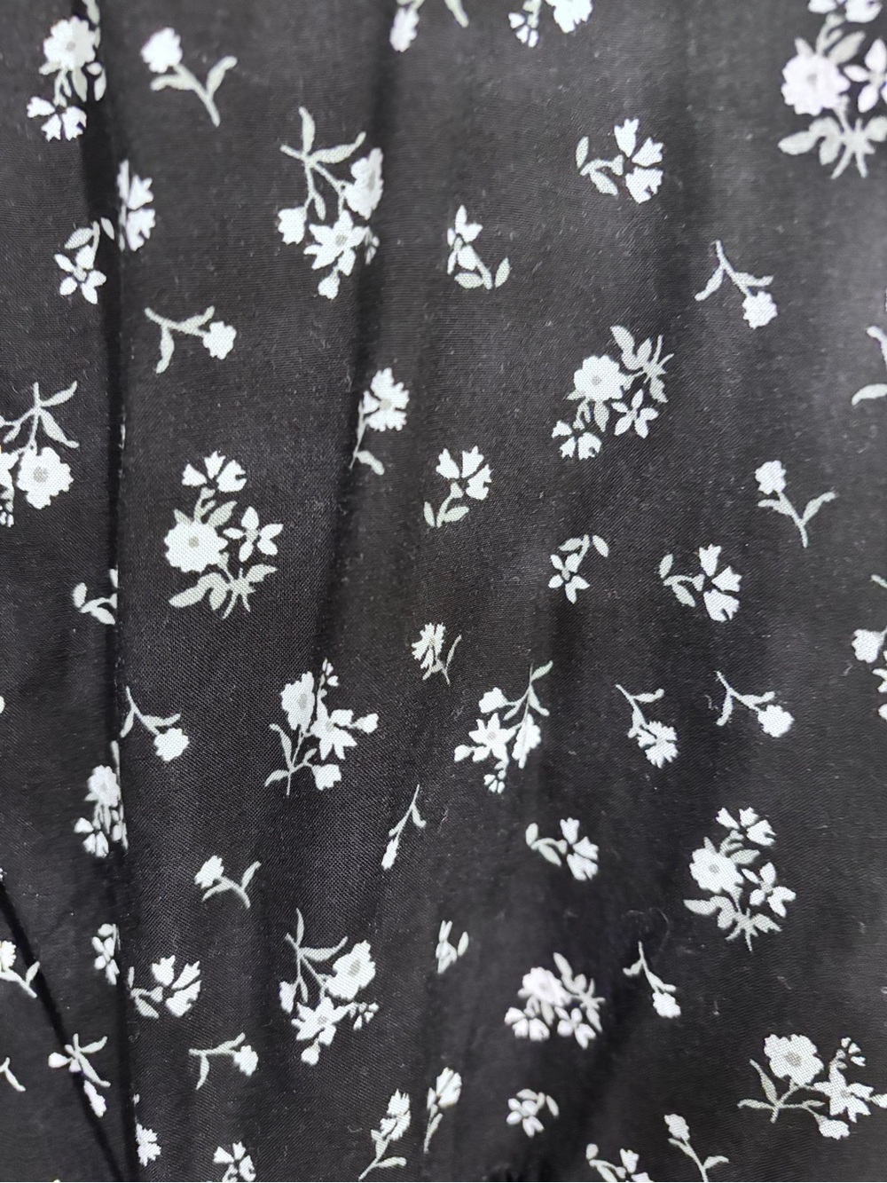 Black Floral Ruffle Sleeve Sundress - Picture 3 of 4